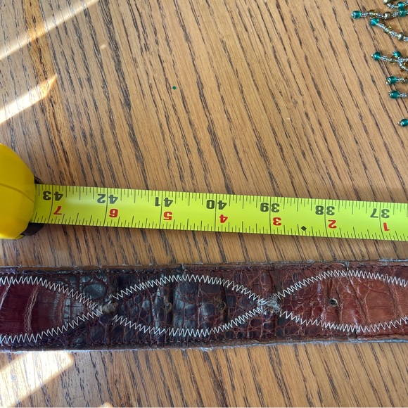 Genuine Leather, Alligator pieced & stitched belt 40” silvertone - Picture 11 of 13